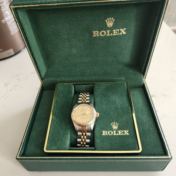 Ladies Gold & Diamond Rolex Oyster Perpetual DateJust - Picture 13 of 14